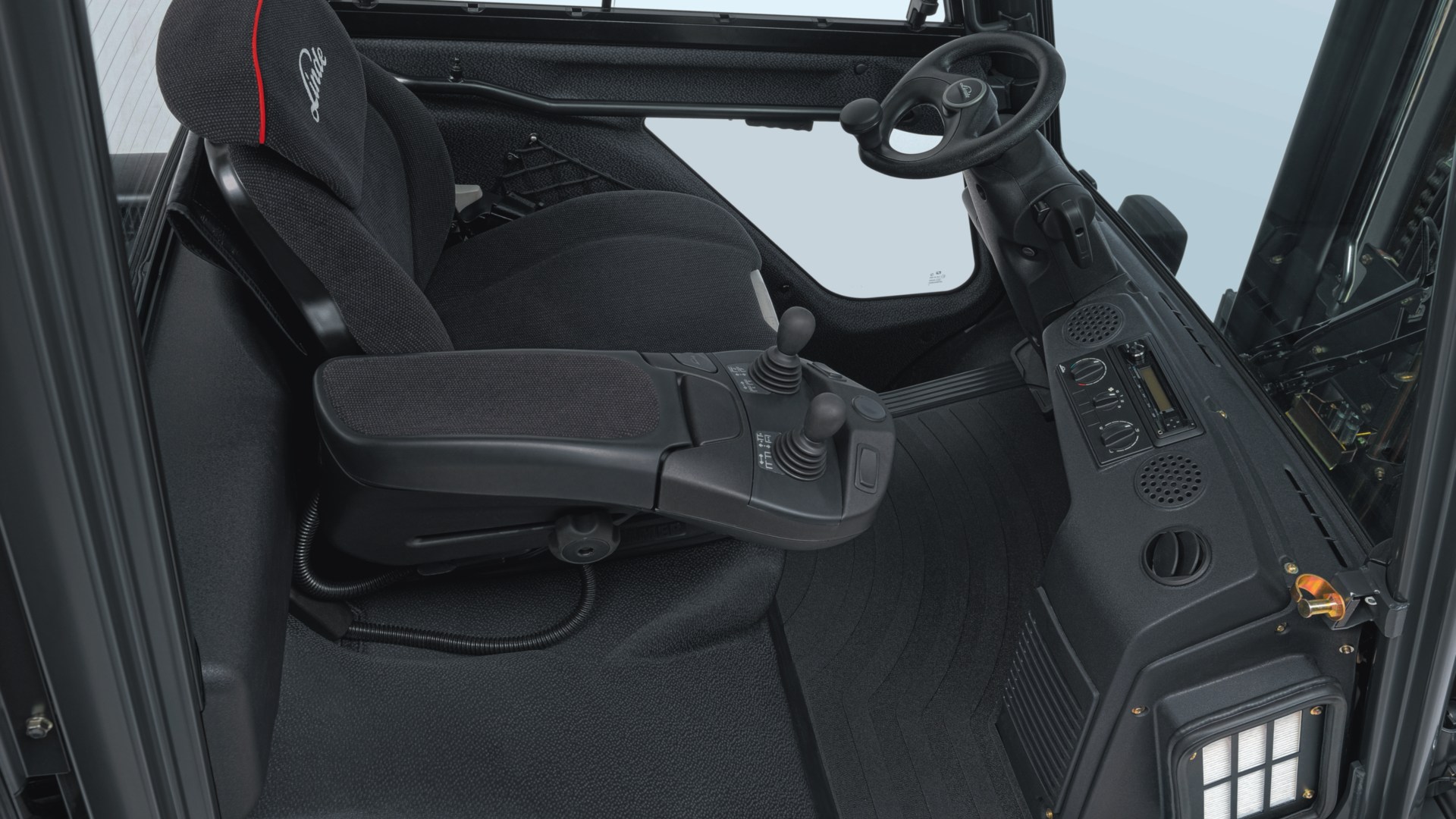 Pallet stacker from Linde Material Handling during maneuvers