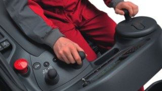 Pallet stacker from Linde Material Handling during maneuvers